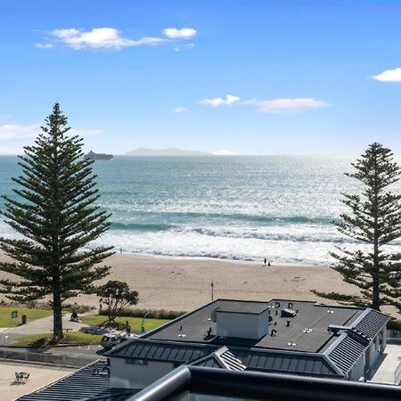 Superb Elevated Views Of Harbour With Heated Pool, Gym & Parking Apartment Mount Maunganui Bagian luar foto